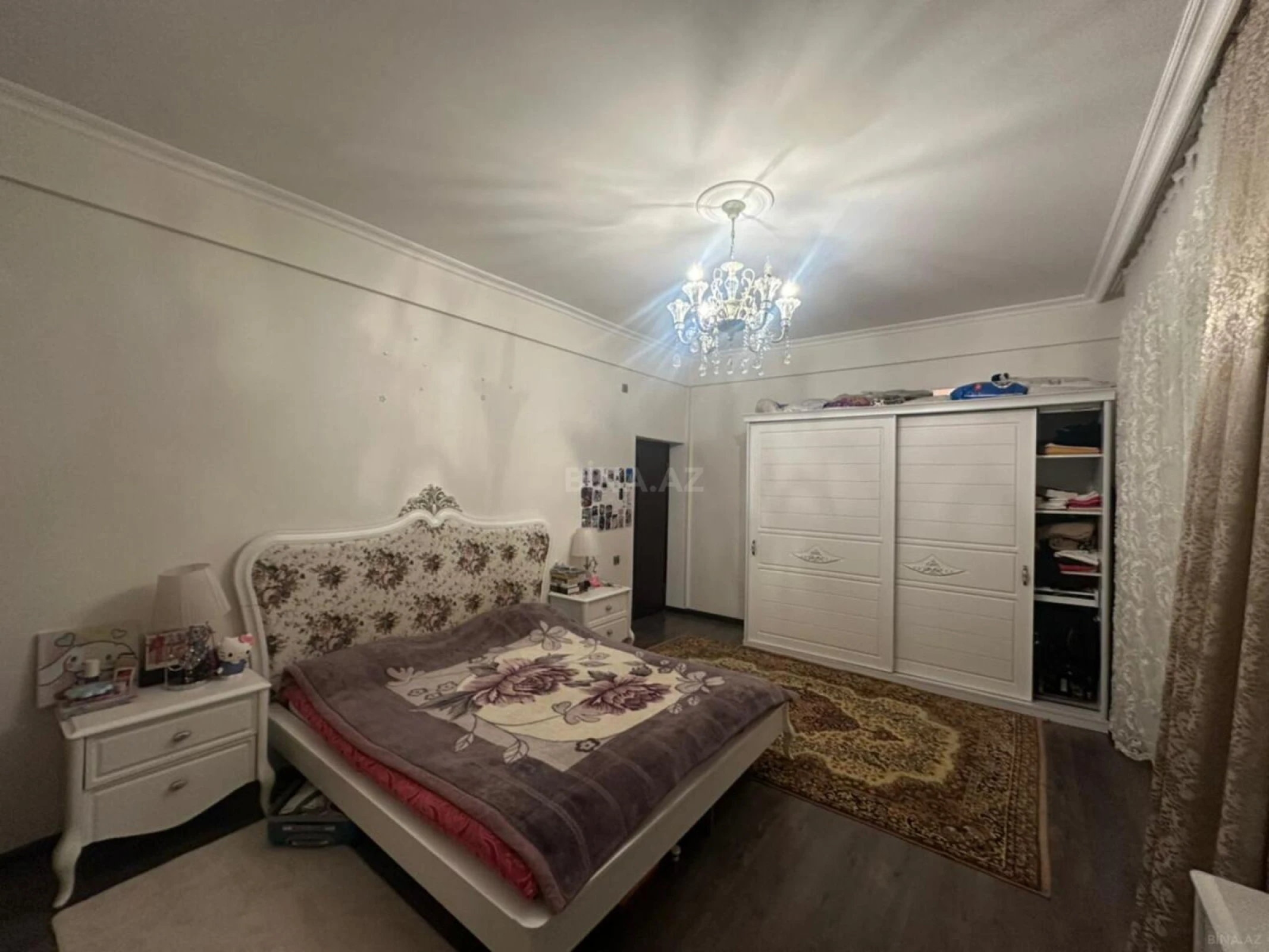 Satılır 3 otaqlı mənzil 140 m²