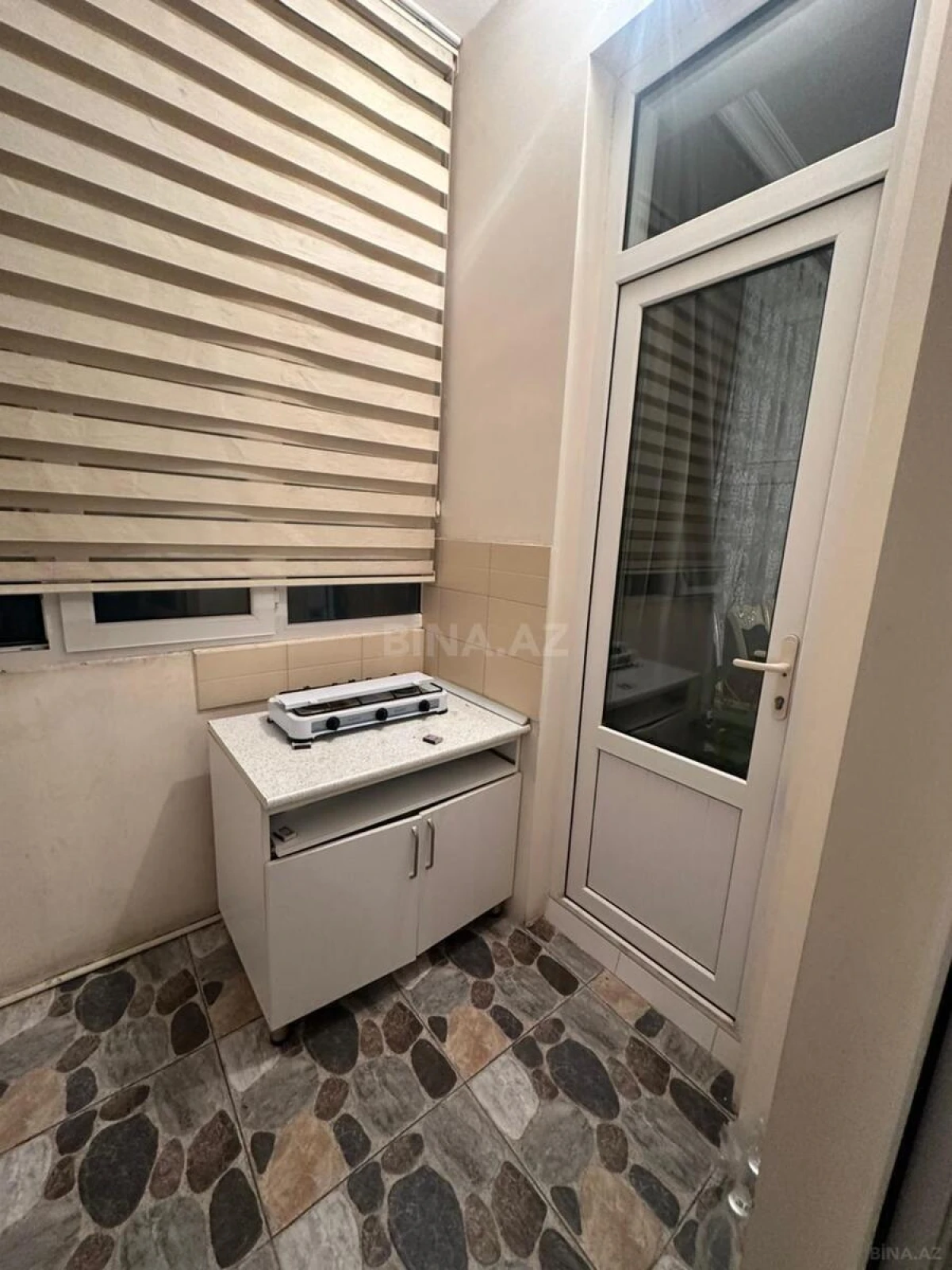 Satılır 3 otaqlı mənzil 140 m²