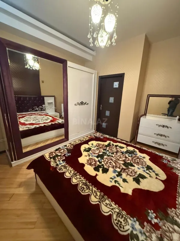 Kirayə verilir 2 otaqlı mənzil 65 m²