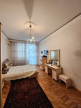 Kirayə verilir 2 otaqlı mənzil 64 m²