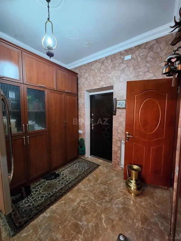 Kirayə verilir 2 otaqlı mənzil 64 m²