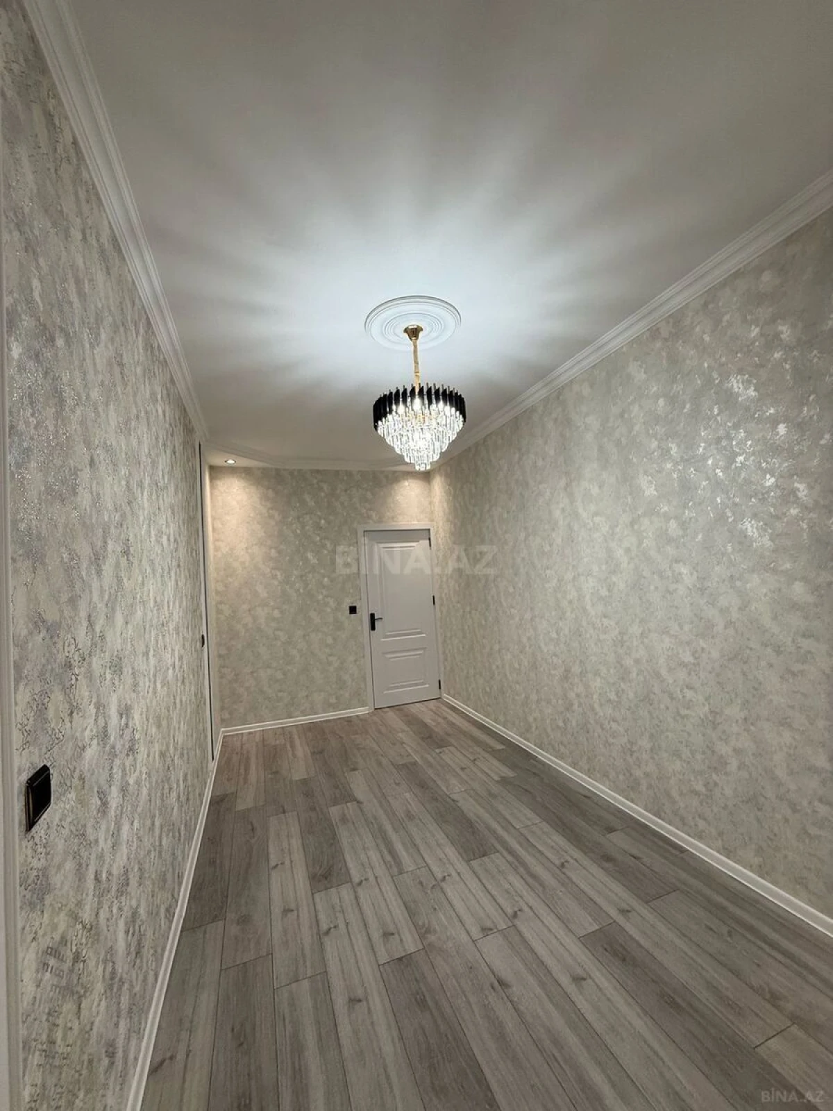 Satılır 2 otaqlı mənzil 58 m²