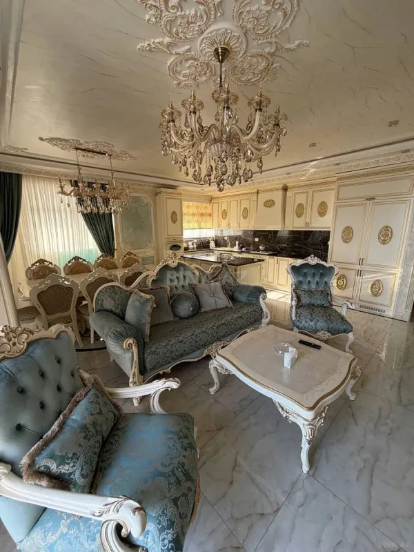 Satılır 3 otaqlı mənzil 144 m²