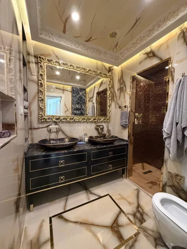 Satılır 3 otaqlı mənzil 144 m²