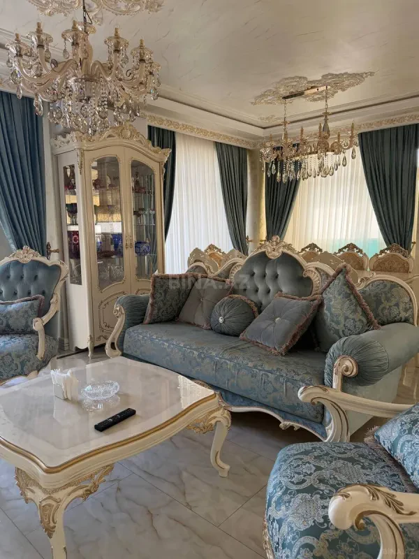 Satılır 3 otaqlı mənzil 144 m²
