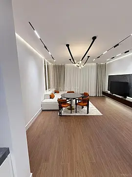 Kirayə verilir 2 otaqlı mənzil 90 m²