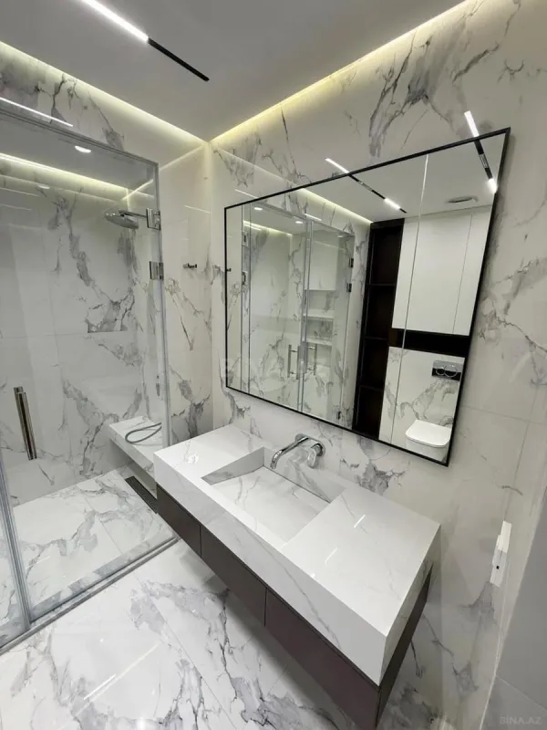 Kirayə verilir 2 otaqlı mənzil 90 m²