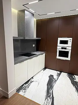 Kirayə verilir 2 otaqlı mənzil 90 m²
