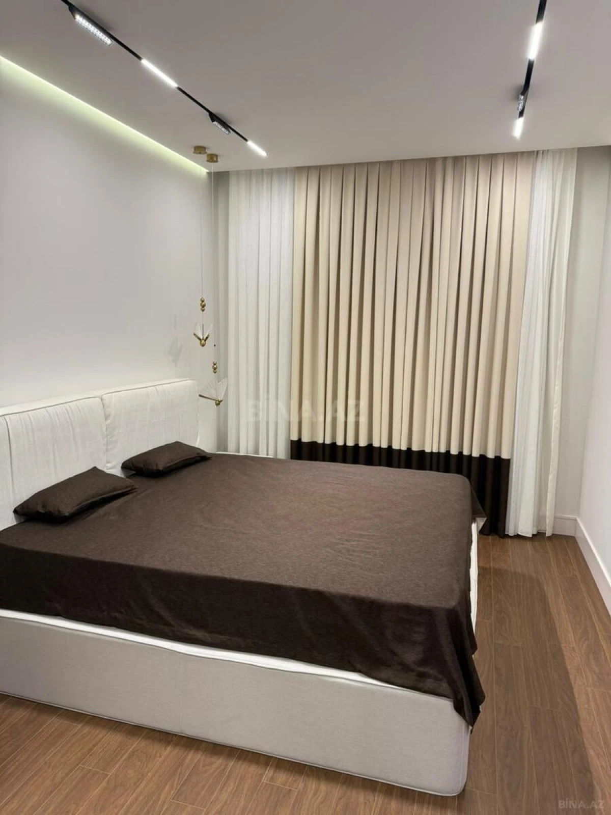 Kirayə verilir 2 otaqlı mənzil 90 m²