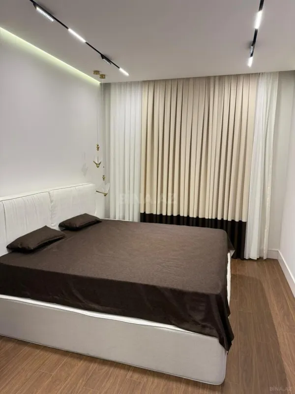 Kirayə verilir 2 otaqlı mənzil 90 m²