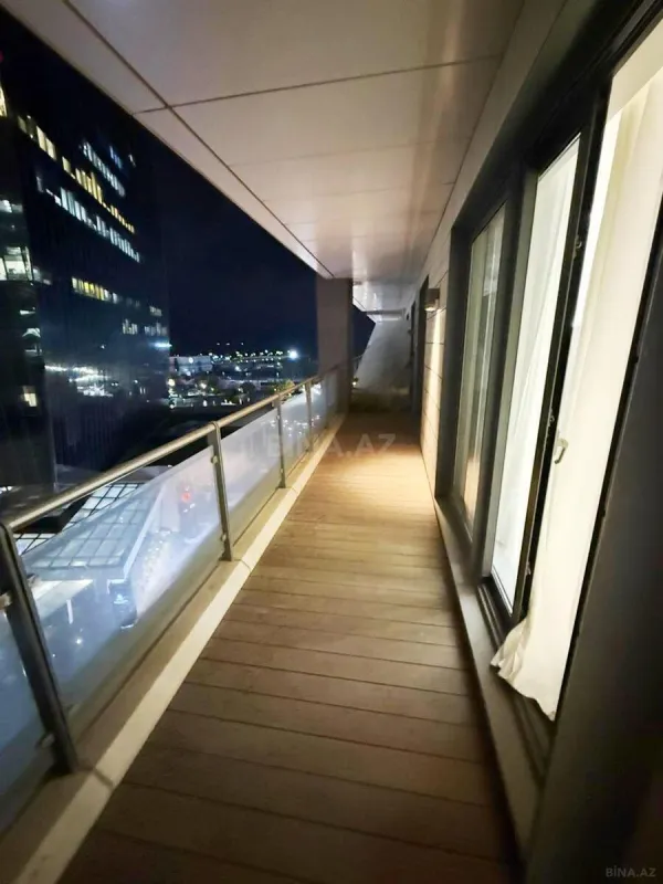 Kirayə verilir 2 otaqlı mənzil 90 m²