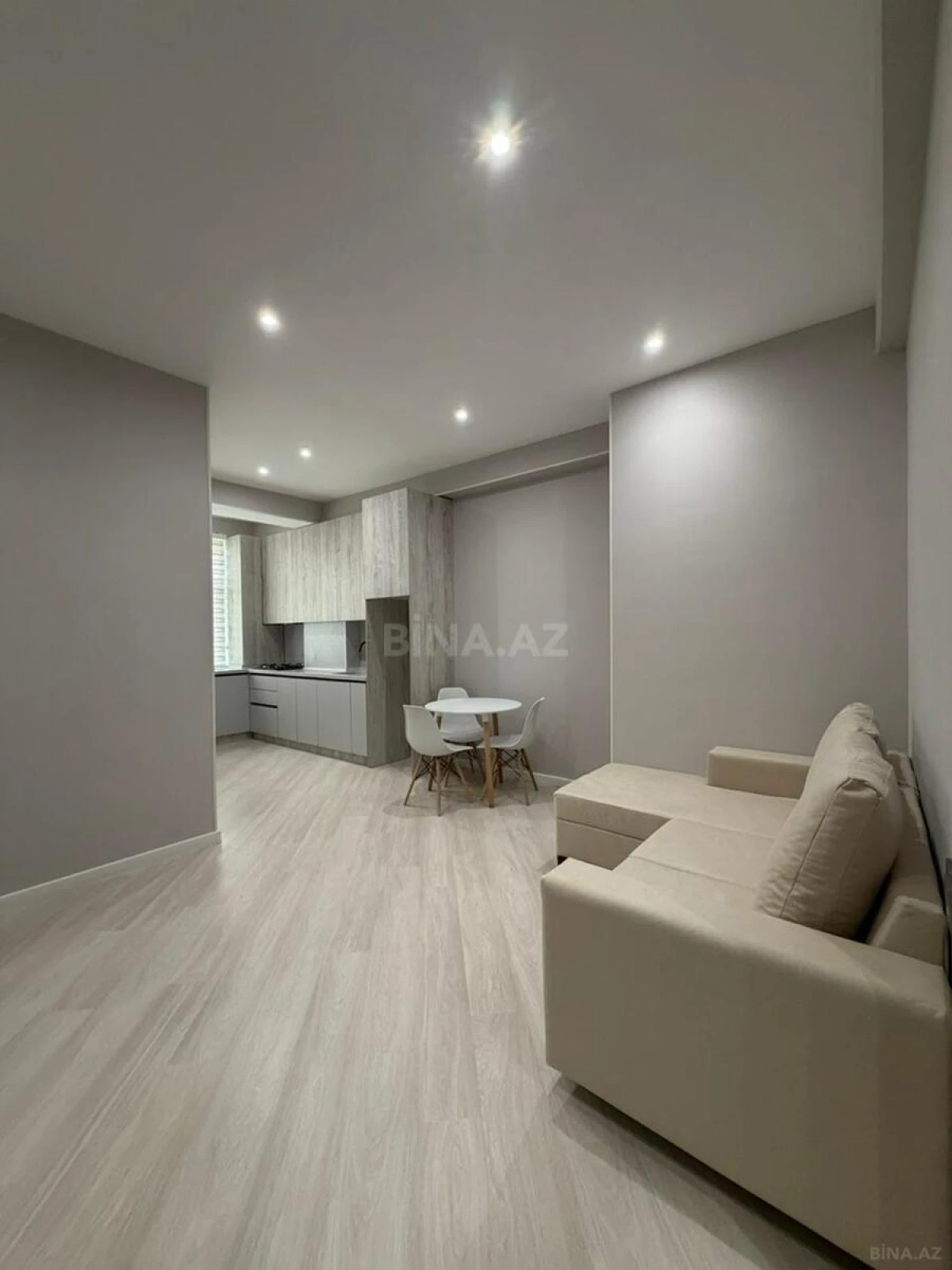 Satılır 2 otaqlı mənzil 60 m²