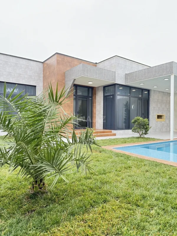 Satılır 4 otaqlı həyət evi 140 m²