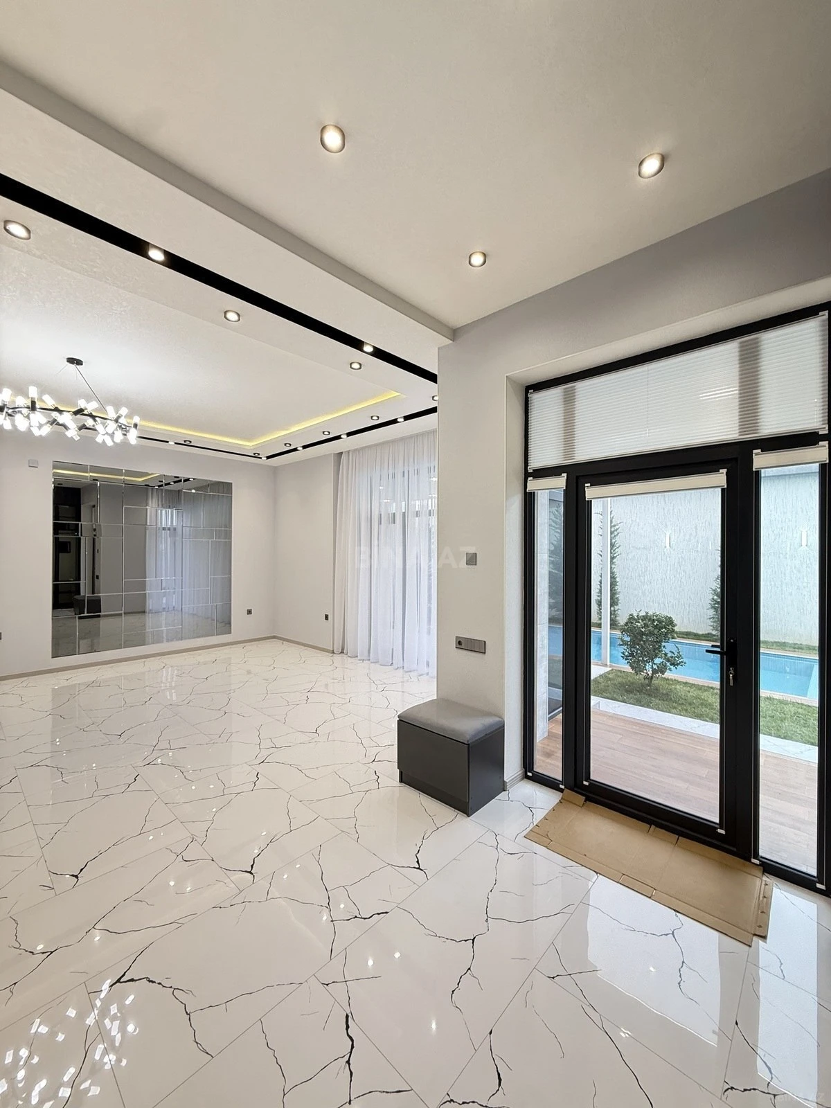 Satılır 4 otaqlı həyət evi 140 m²