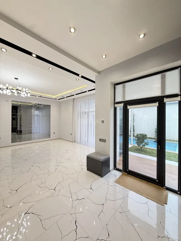 Satılır 4 otaqlı həyət evi 140 m²