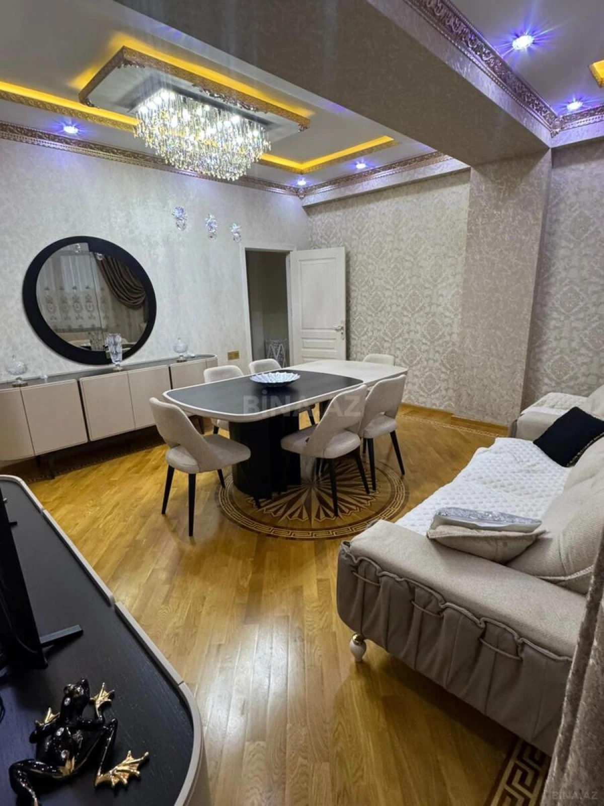 Satılır 2 otaqlı mənzil 86 m²