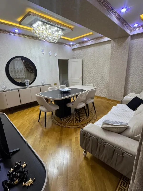 Satılır 2 otaqlı mənzil 86 m²