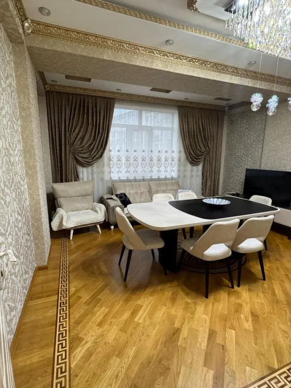 Satılır 2 otaqlı mənzil 86 m²