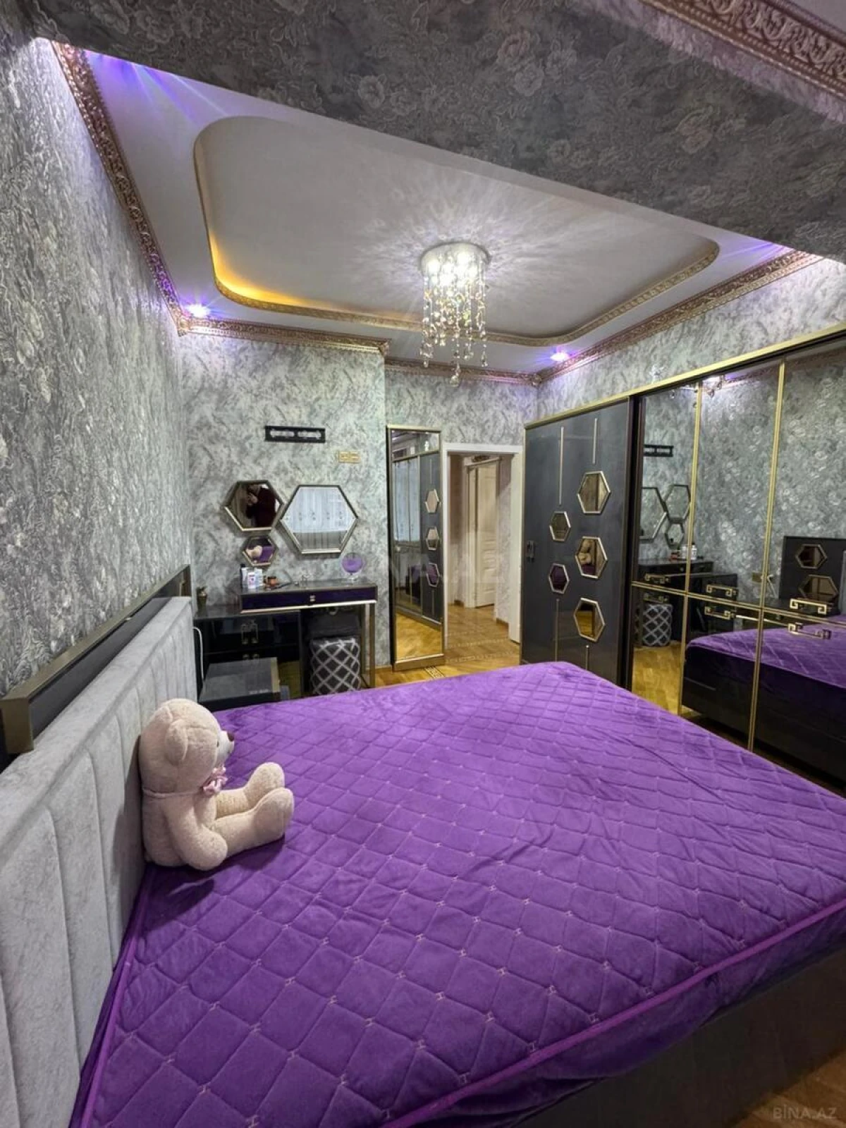 Satılır 2 otaqlı mənzil 86 m²