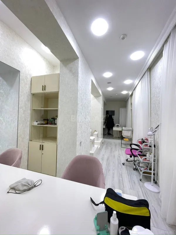 Kirayə verilir obyekt 140 m²