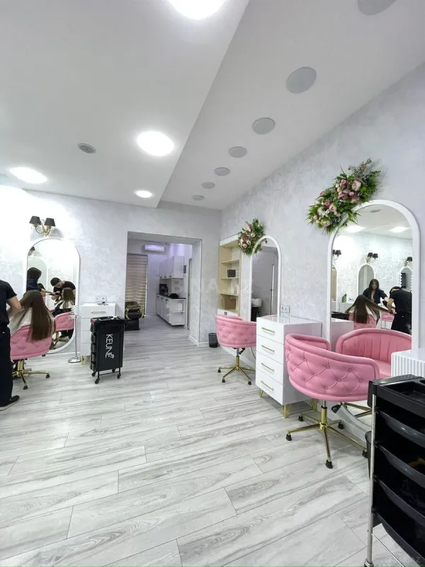 Kirayə verilir obyekt 140 m²