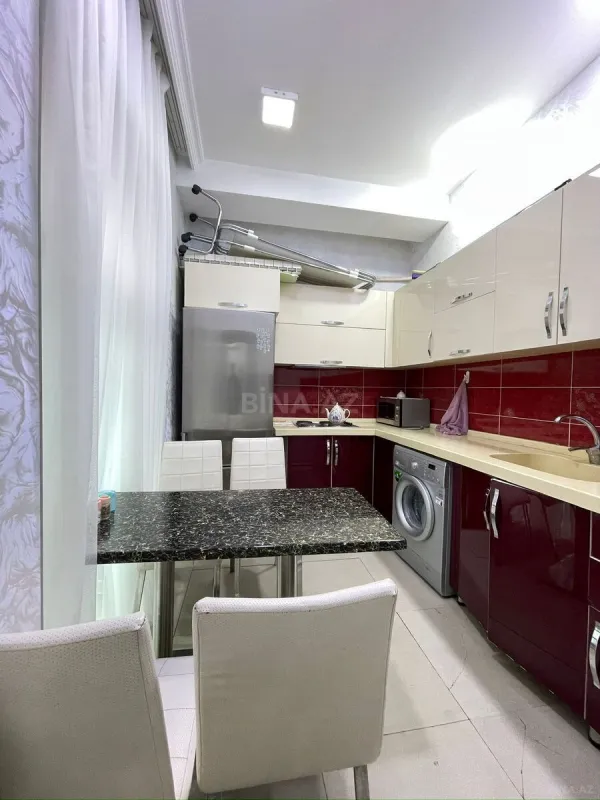 Kirayə verilir obyekt 140 m²