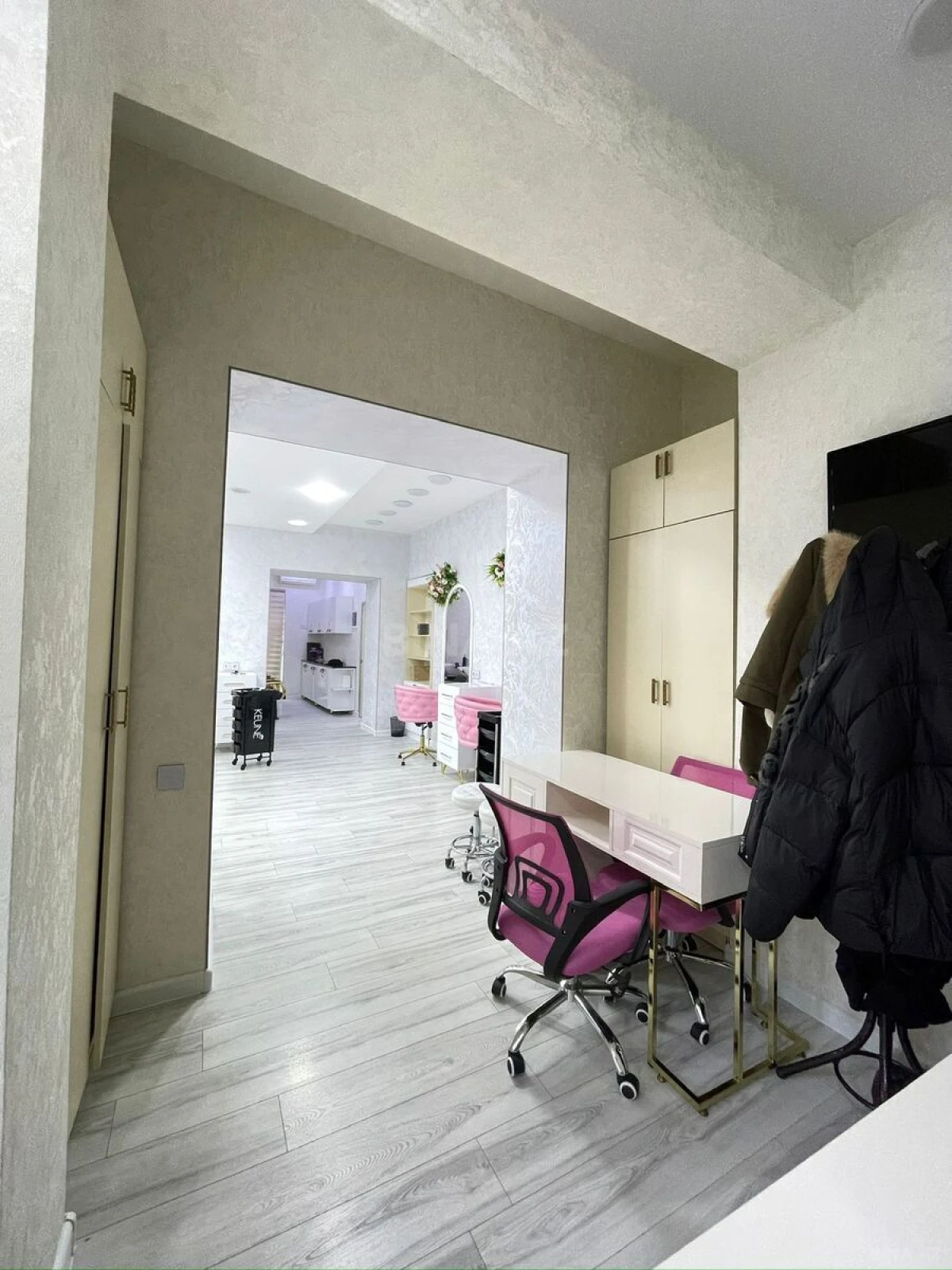 Kirayə verilir obyekt 140 m²