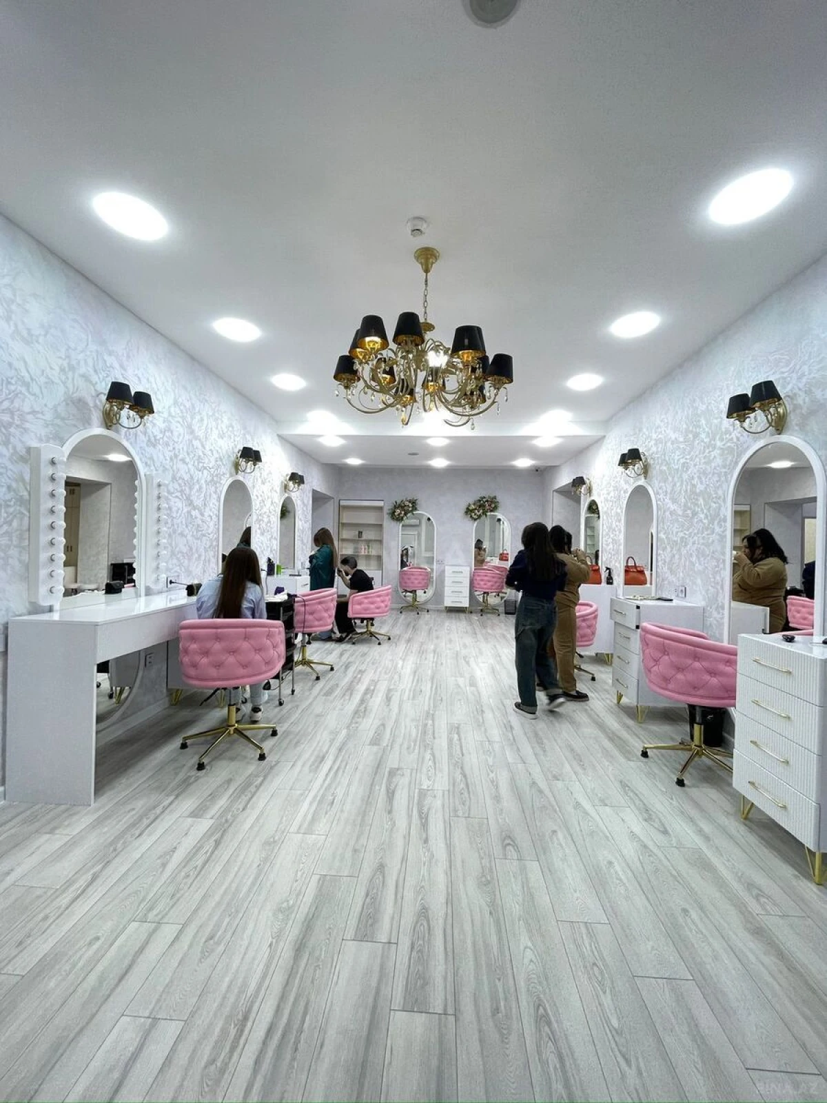 Kirayə verilir obyekt 140 m²