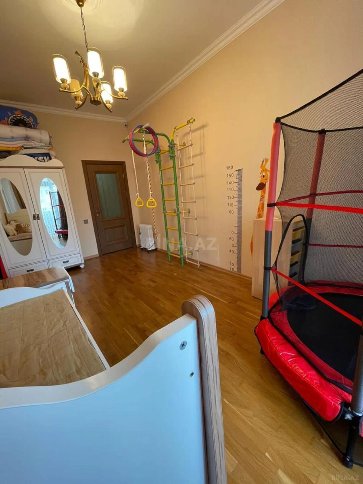 Satılır 3 otaqlı mənzil 96 m²