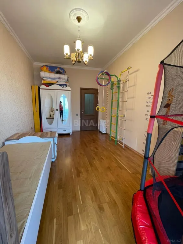 Satılır 3 otaqlı mənzil 96 m²