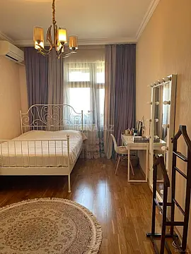 Satılır 3 otaqlı mənzil 96 m²