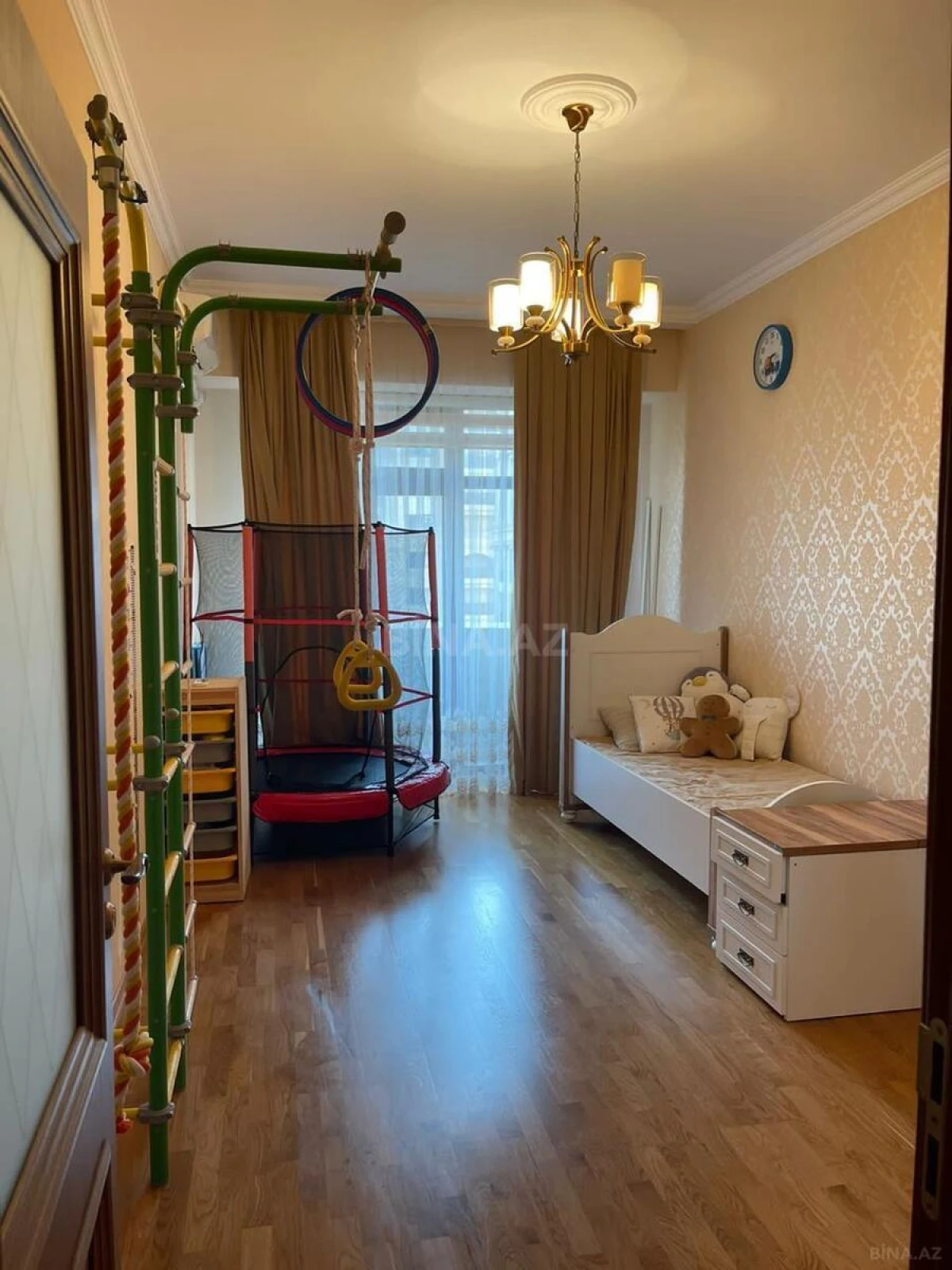 Satılır 3 otaqlı mənzil 96 m²
