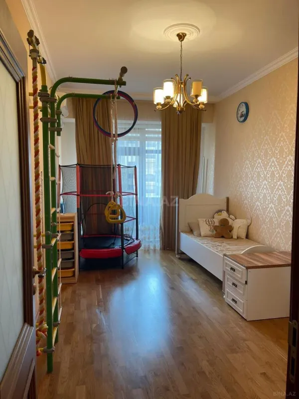 Satılır 3 otaqlı mənzil 96 m²