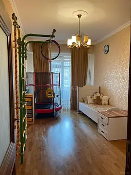 Satılır 3 otaqlı mənzil 96 m²