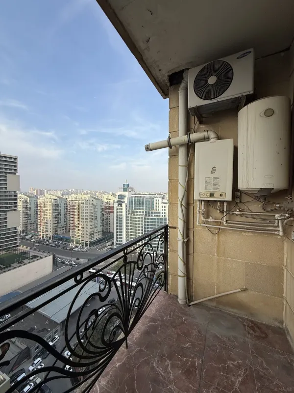 Satılır 2 otaqlı mənzil 66 m²