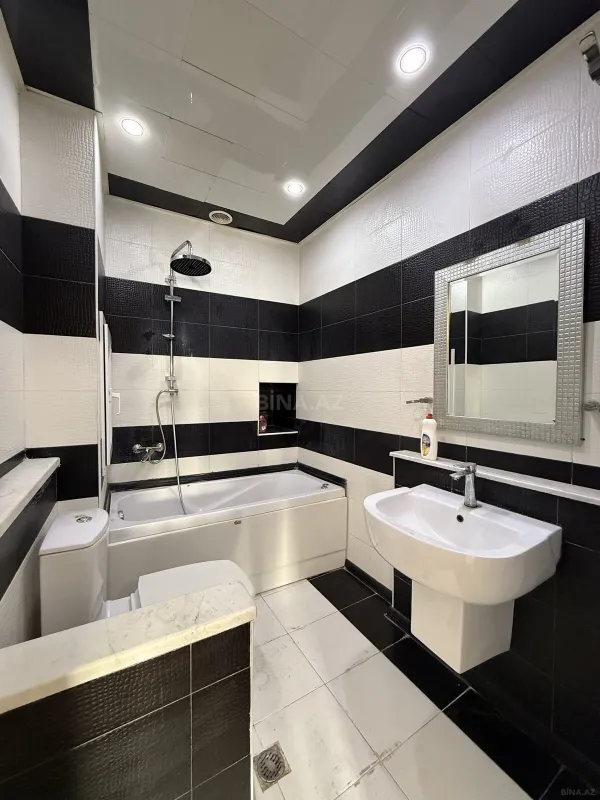 Satılır 2 otaqlı mənzil 66 m²