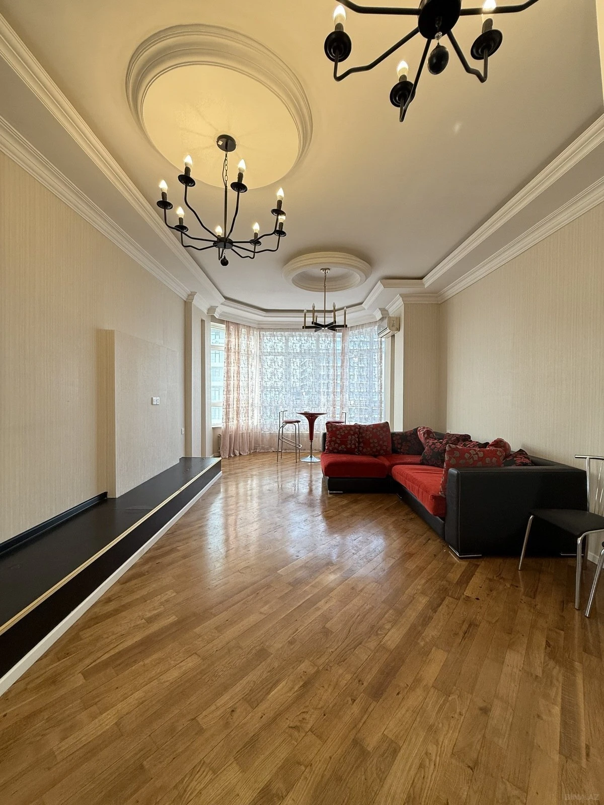 Satılır 2 otaqlı mənzil 66 m²