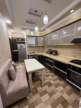 Satılır 2 otaqlı mənzil 90 m²