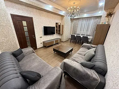 Satılır 2 otaqlı mənzil 90 m²
