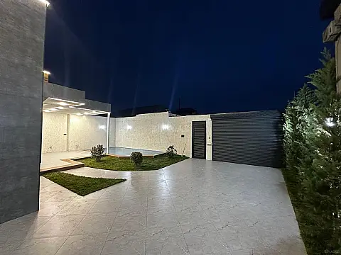 Satılır 3 otaqlı həyət evi 130 m²