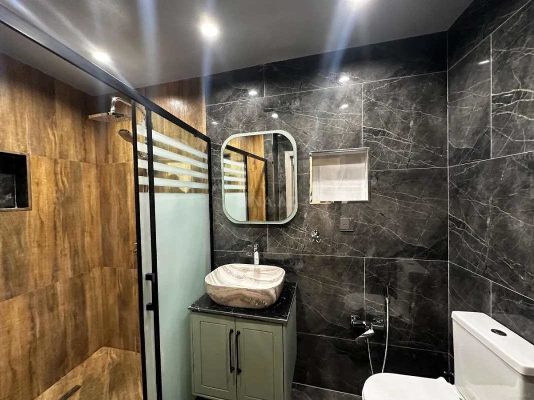 Satılır 4 otaqlı həyət evi 140 m²