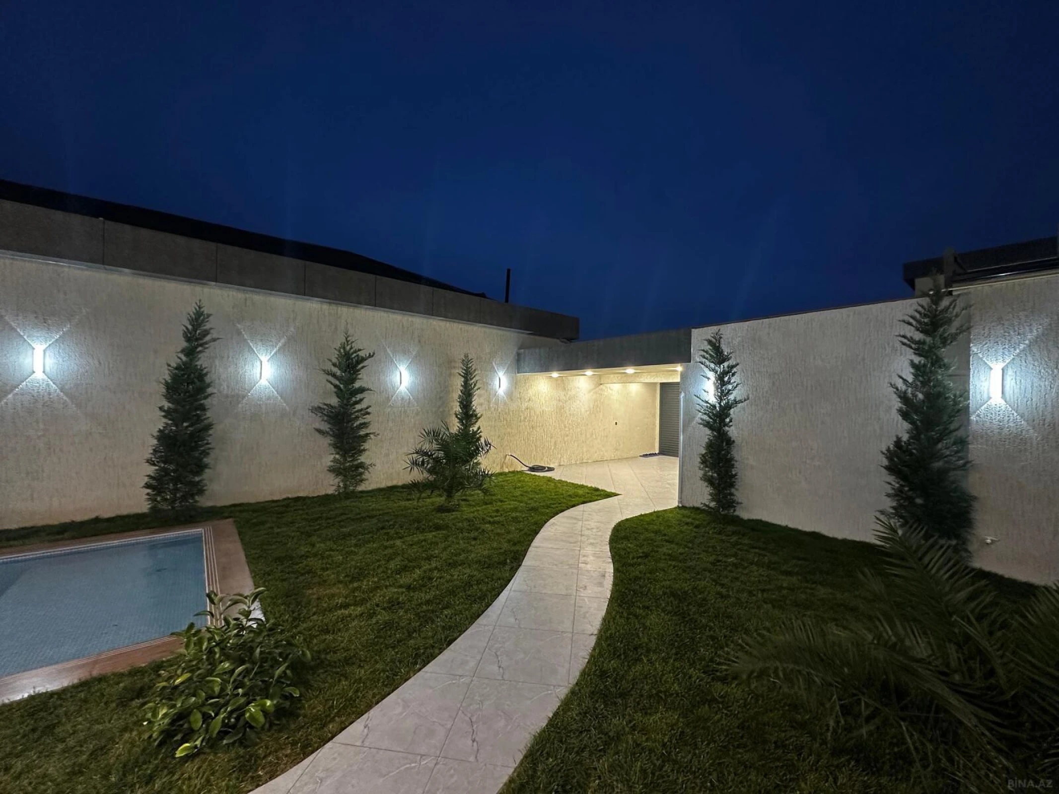 Satılır 4 otaqlı həyət evi 140 m²