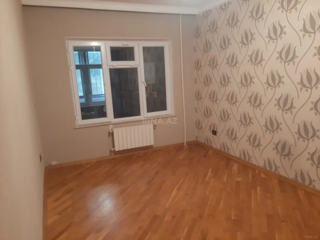 Satılır 4 otaqlı mənzil 100 m²