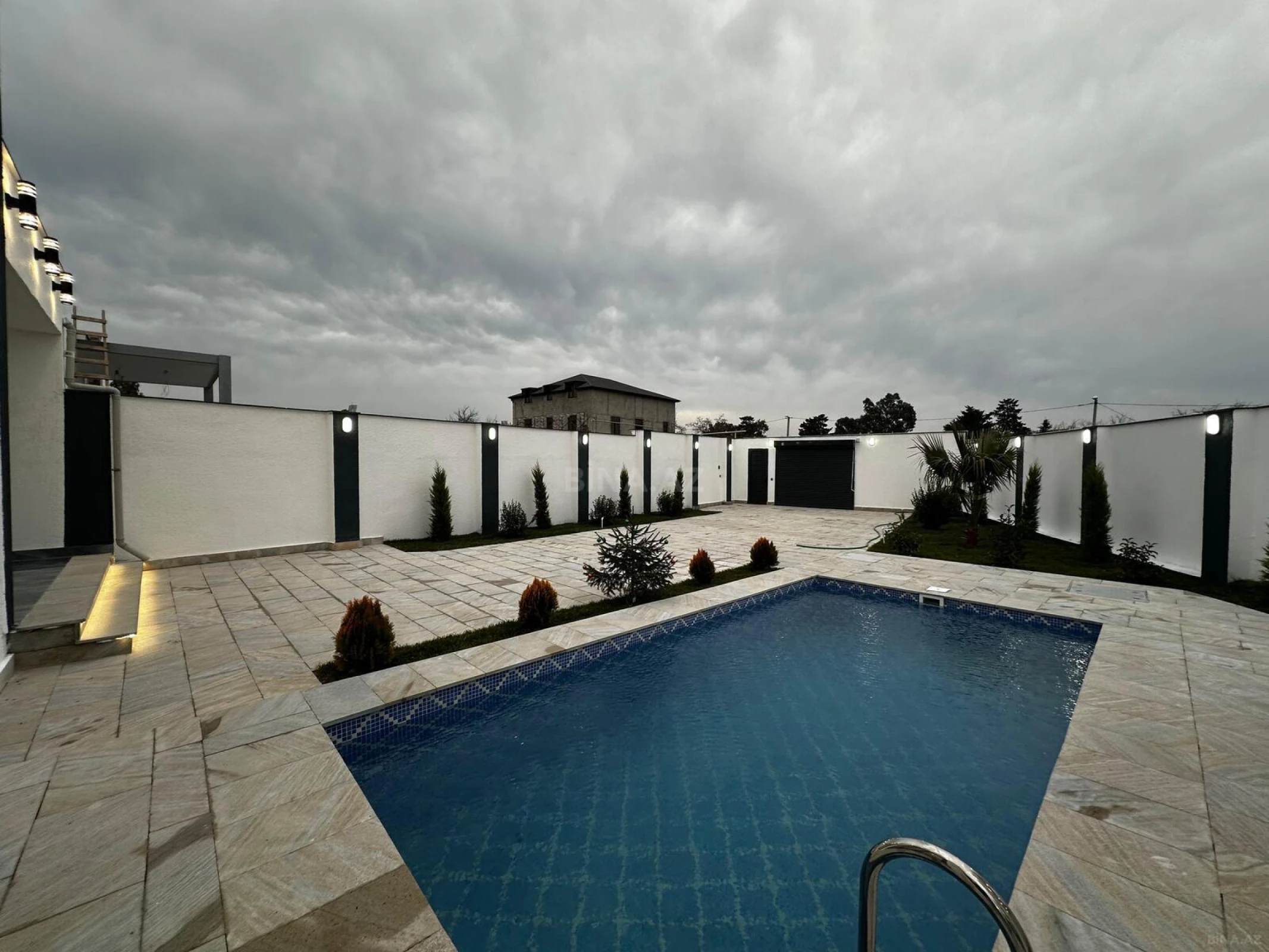 Satılır 4 otaqlı həyət evi 150 m²