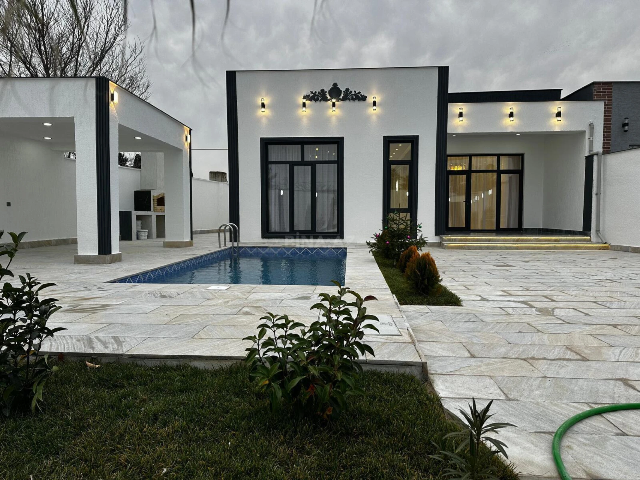 Satılır 4 otaqlı həyət evi 150 m²