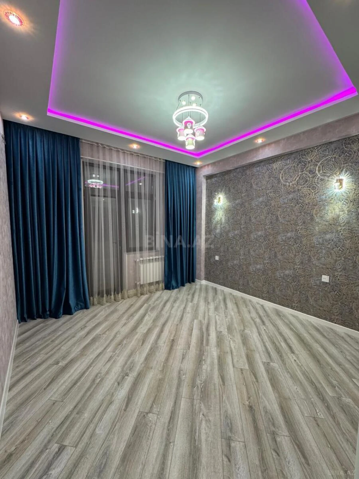 Satılır 2 otaqlı mənzil 70 m²