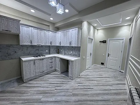 Satılır 2 otaqlı mənzil 70 m²