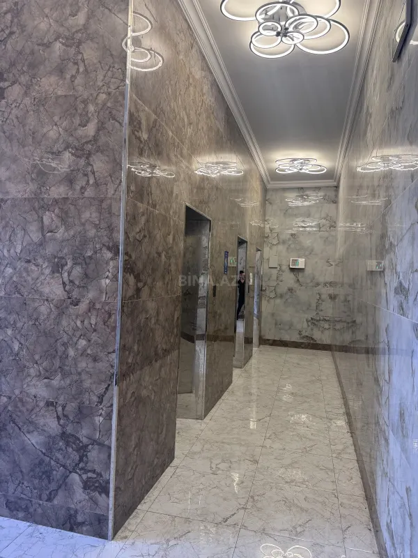 Satılır 2 otaqlı mənzil 70 m²