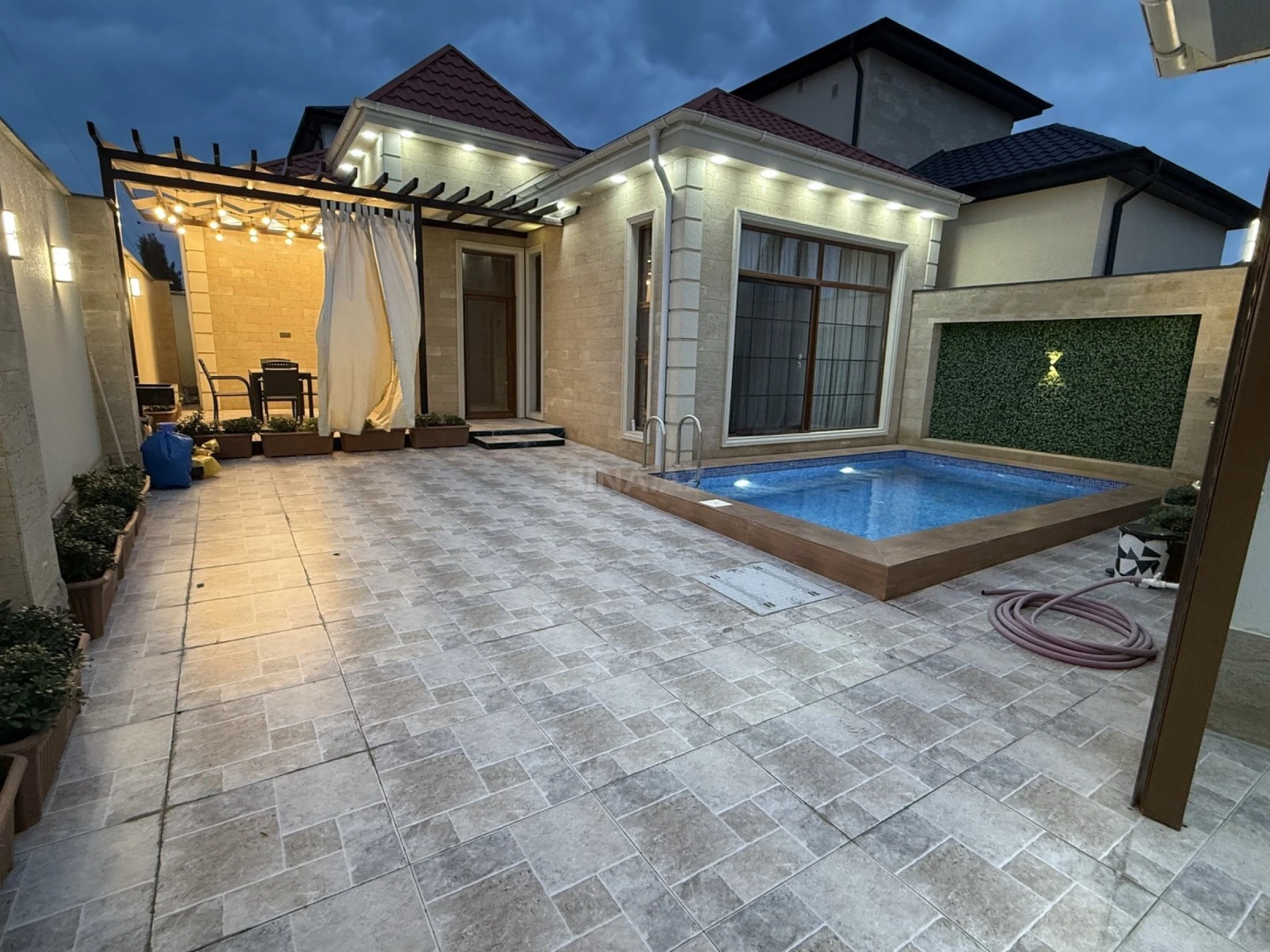 Satılır 3 otaqlı həyət evi 110 m²