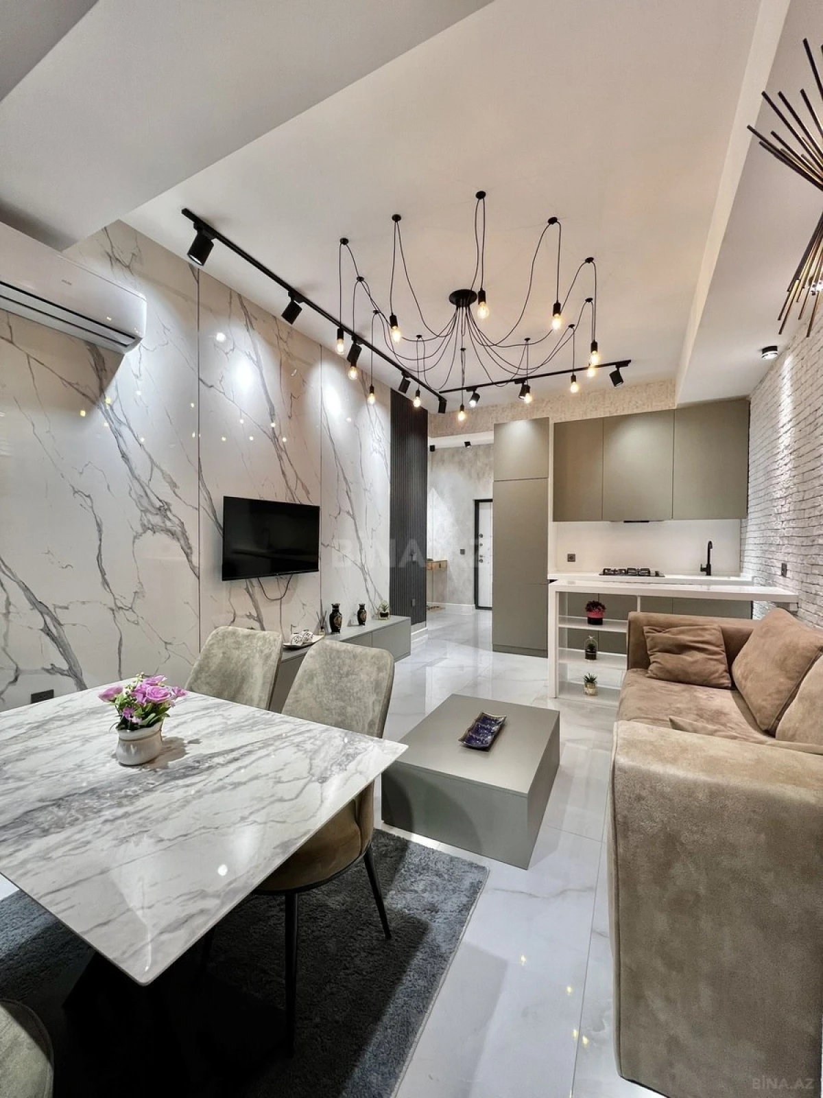 Satılır 2 otaqlı mənzil 54 m²